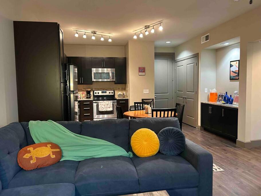 Elite Retreat Dallas - * Addison